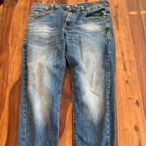 Levi’s men athletic skinny 30x30 Jeans. Good condition